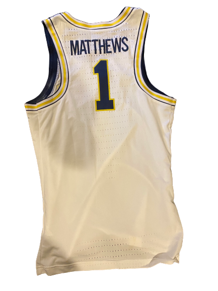 Charles Matthews Michigan Team Issued Uniform Set (Jersey & Shorts) 2016-2017