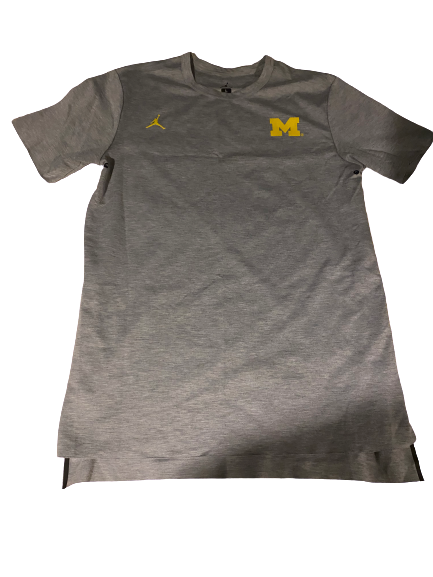 Charles Matthews Michigan Team Issued T-Shirt (Size L)