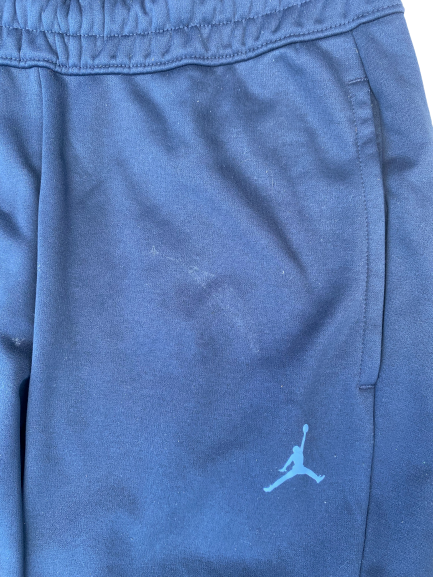 K.J. Smith North Carolina Basketball Team Issued Sweatpants (Size M)