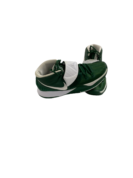 NaLyssa Smith Baylor Basketball Team-Issued Shoes (Size 11.5)