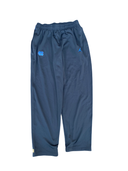 K.J. Smith North Carolina Basketball Team Issued Sweatpants with Gold Elite Tag (Size M)