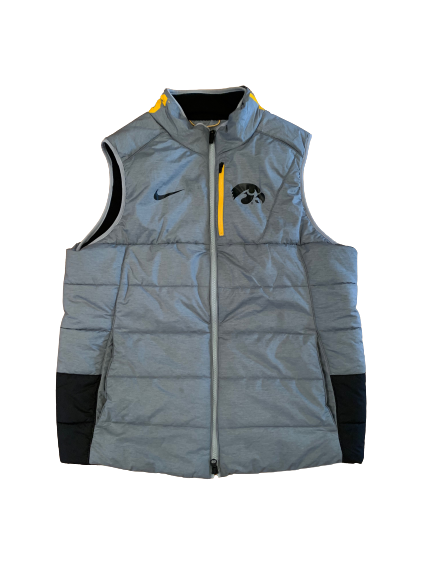 Brandon Smith Iowa Football Team Issued Puffy Vest (Size L)
