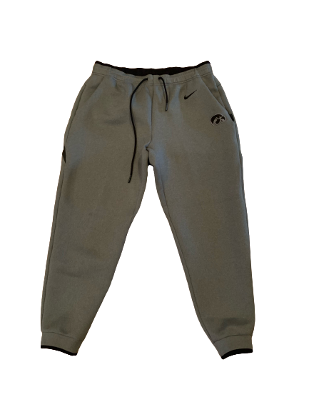 Brandon Smith Iowa Football Team Issued Sweatpants (Size XL)
