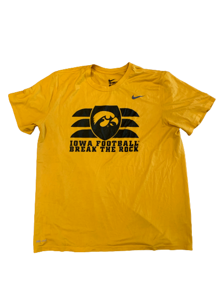 Brandon Smith Iowa Football Team Exclusive "Break The Rock" Workout Shirt (Size XL)