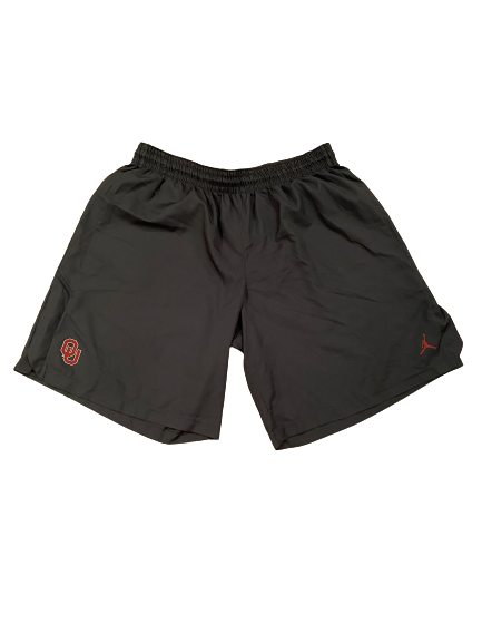 Adrian Ealy Oklahoma Football Team Issued Shorts (Size XXXXL)