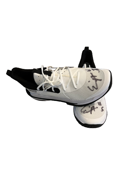 Eric Ayala Maryland Basketball SIGNED Shoes (Size 13)