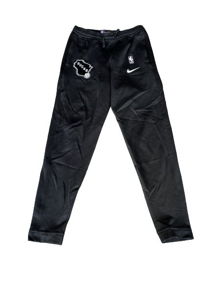 Milwaukee Bucks Team Issued Sweatpants (Size M)