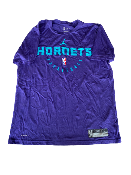 Charlotte Hornets Team Issued Workout Shirt (Size L)