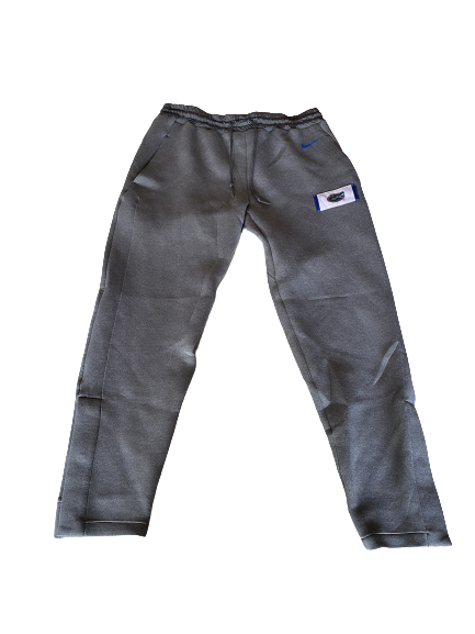 Jordan Butler Florida Baseball Team Issued Travel Sweatpants with Magnetic Bottoms (Size L)