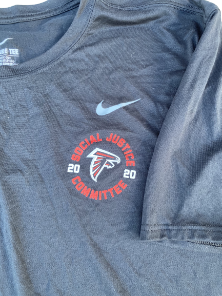 Alex Mack Atlanta Falcons Player Exclusive "Social Justice Committee" Shirt (Size 3XL)