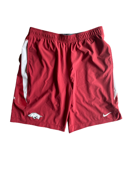 Justin Smith Arkansas Basketball Team Issued Workout Shorts (Size L)
