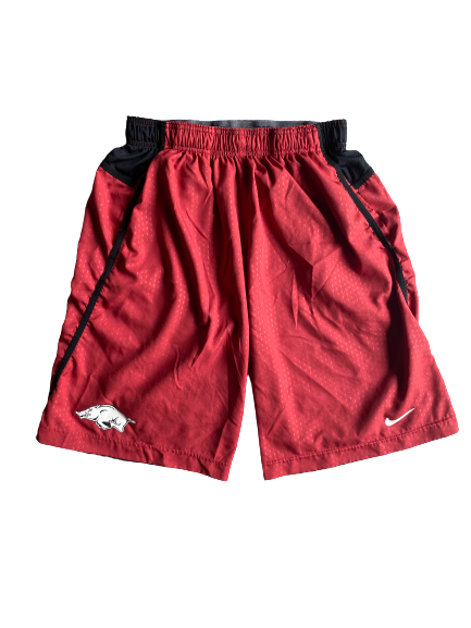 Justin Smith Arkansas Basketball Team Issued Workout Shorts (Size L)