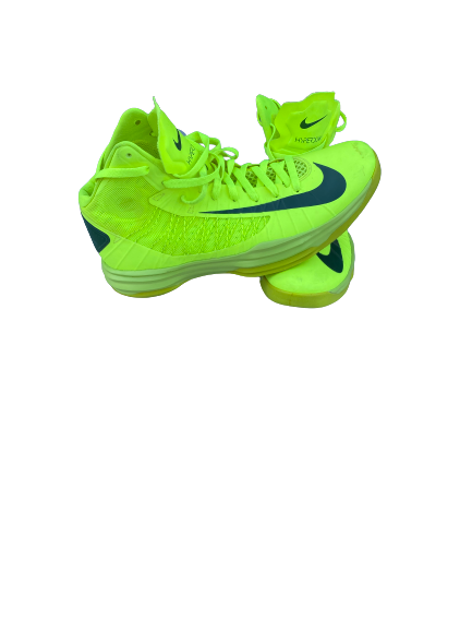 E.J. Singler Oregon Basketball Team Issued Hyperdunks (Size 12.5)