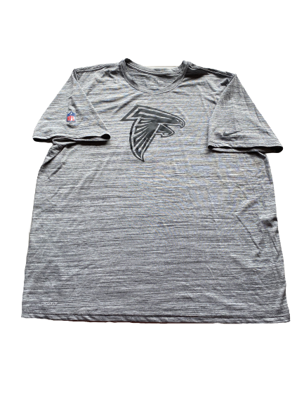 Alex Mack Atlanta Falcons Team Issued Workout Shirt (Size 3XL)