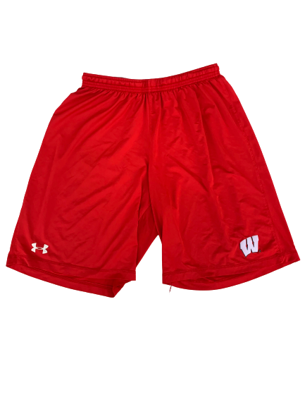 A.J. Taylor Wisconsin Team Issued Workout Shorts (Size L)