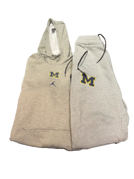 Michigan Jordan Jumpsuit (Sweatshirt & Sweatpants) - Size M