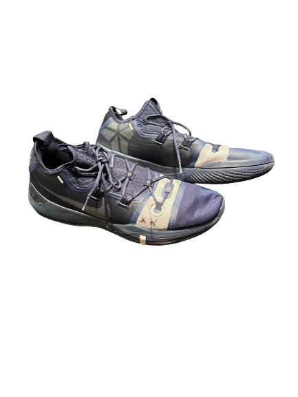 Ayo Dosunmu Illinois Basketball SIGNED Game Worn Shoes (BUZZER BEATER VS MICHIGAN) (Size 15)