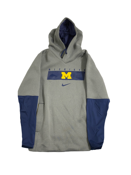 Jess Mruzik Michigan Volleyball Team-Issued Sweatshirt (Size L)