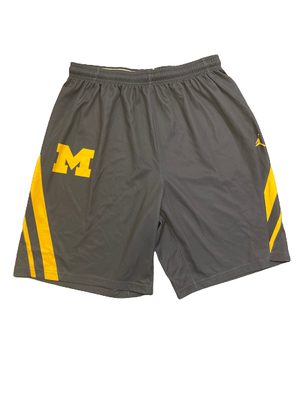 Isaiah Livers Michigan Basketball 2018-2019 Season Worn Player Exclusive Practice Shorts (Size XL)