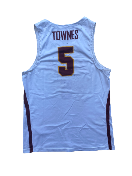 Marques Townes Loyola Chicago Basketball Signed Game Worn Uniform Set (Size L)
