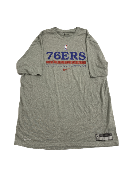 Micah Potter Philadelphia 76ers Team-Issued T-Shirt (Size XLT)
