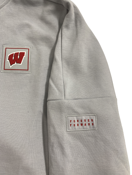 Micah Potter Wisconsin Basketball Team-Issued Hoodie (Size XXLT)