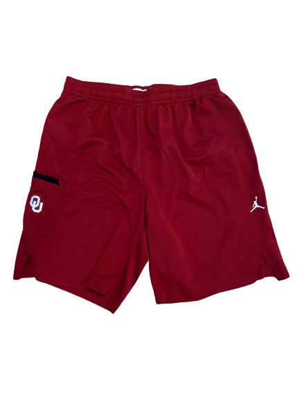 Kur Kuath Oklahoma Basketball Team Issued Workout Shorts (Size L)