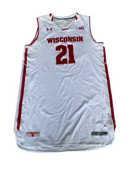 Khalil Iverson Signed Wisconsin Game Worn Jersey