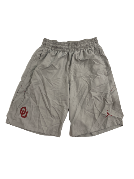 Robert Barnes Oklahoma Football Team-Issued Shorts (Size M)