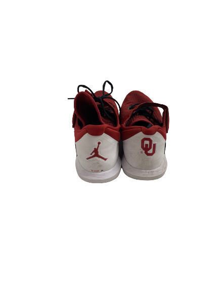 Robert Barnes Oklahoma Team-Issued Shoes (Size 13)
