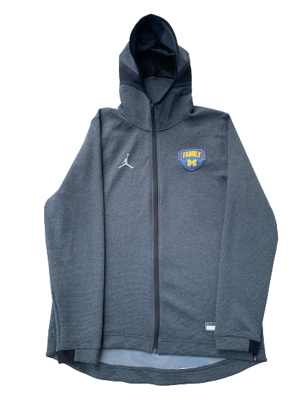 Michigan Basketball Team Exclusive "Family" Full-Zip Jacket (Size XL)