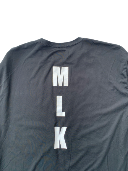 Michigan Basketball Team Exclusive "THE DREAM" MLK Shirt (Size L)