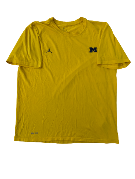 Michigan Basketball Team Issued Jordan Short Sleeve Shirt (Size L)