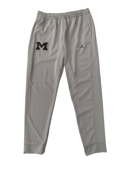 Michigan Basketball Team Issued Jordan Sweatpants (Size XL)