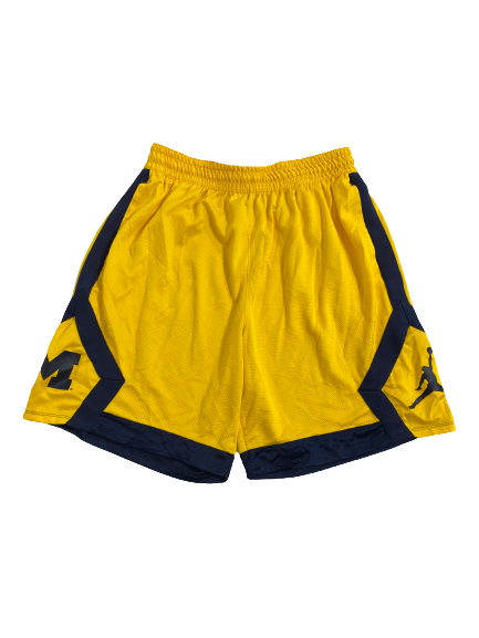 Colin Castleton Michigan Basketball Team-Issued Shorts (Size XL)