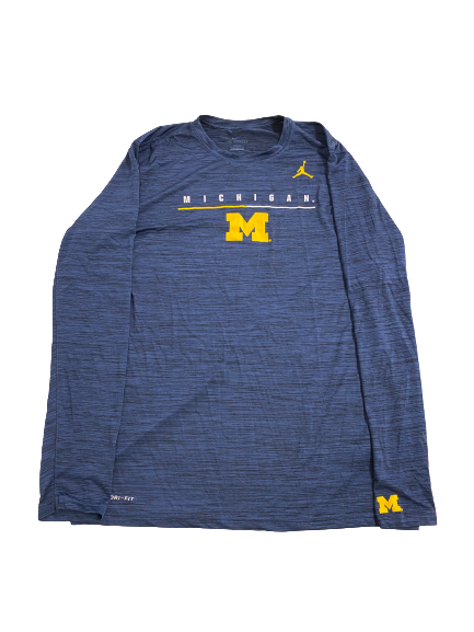 Colin Castleton Michigan Basketball Team-Issued Long Sleeve Shirt (Size XLT)