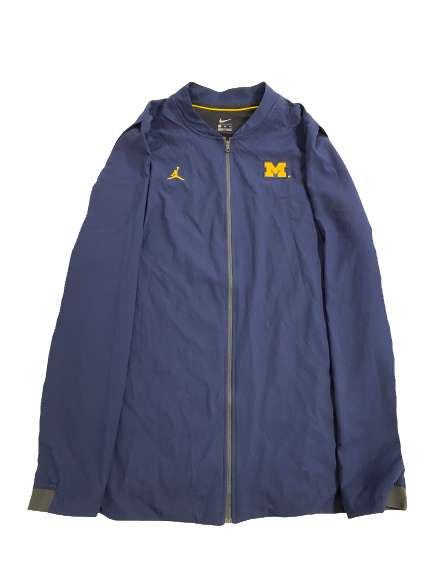 Colin Castleton Michigan Basketball Team-Issued Travel Jacket (Size XLT)