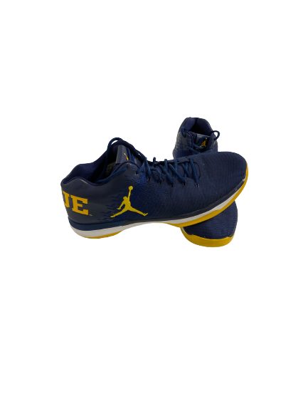 Colin Castleton Michigan Basketball Player-Exclusive Shoes (Size 16)