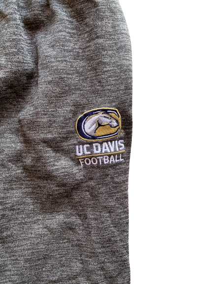 Colby Wadman UC Davis Football Team Issued Sweatpants (Size L)