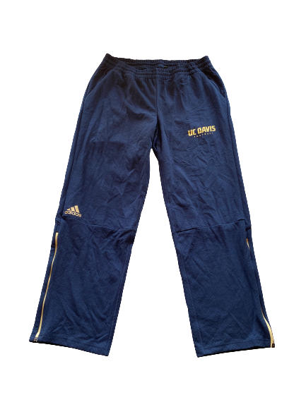 Colby Wadman UC Davis Football Team Issued Sweatpants (Size L)