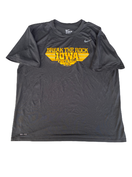 Daviyon Nixon Iowa Football "Break The Rock" Player-Exclusive T-Shirt (Size XXL)
