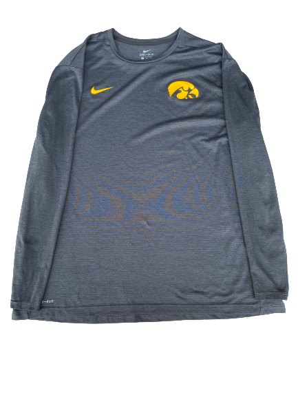 Daviyon Nixon Iowa Football Nike Long Sleeve Shirt (Size XXXL)