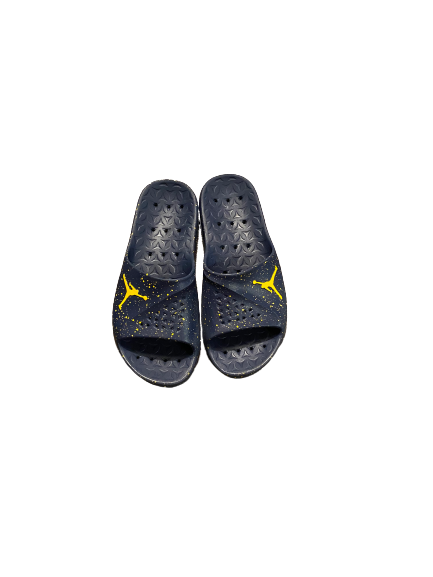 Hailey Brown Michigan Basketball Team Issued Slides (Size 10)