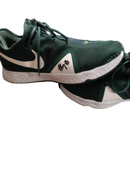 Aaron Henry Michigan State Basketball SIGNED Team Issued Shoes (Size 15)