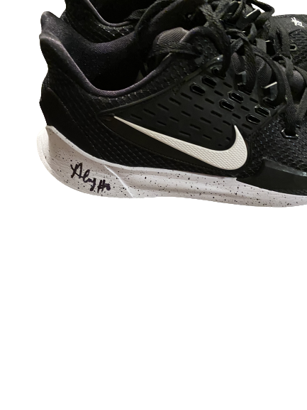 Aaron Henry Michigan State Basketball SIGNED Team Issued Kyrie Irving The Players Trunk