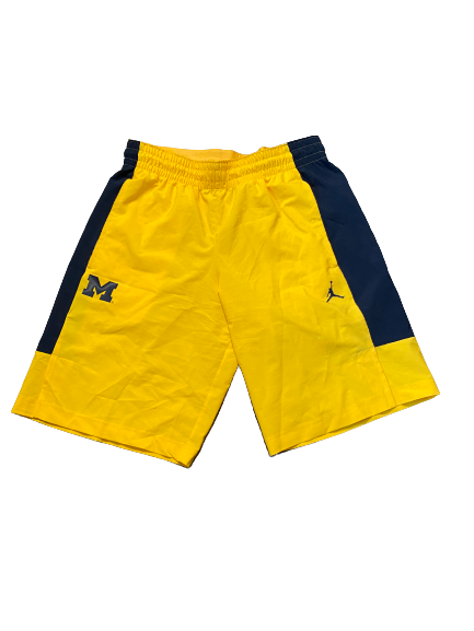 Mike Smith Michigan Basketball Team Issued Shorts (Size M)