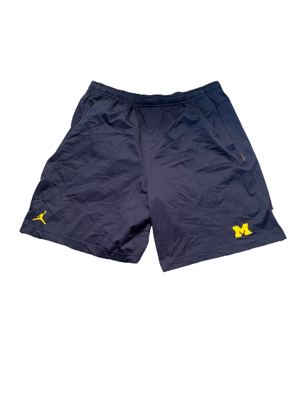 Mike Smith Michigan Basketball Team Issued Shorts (Size L)