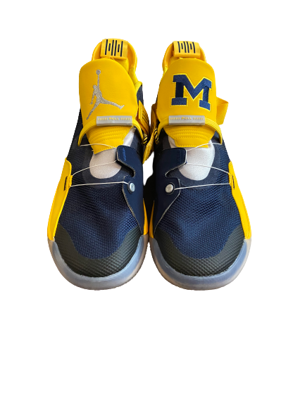 Zavier Simpson Michigan Jordan XXXIII Sneakers (Size 12)
