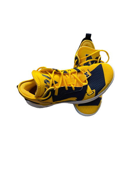Mike Smith Michigan Basketball Player Exclusive Shoes (Size 11)