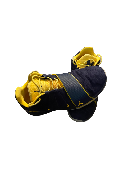 Mike Smith Michigan Basketball Practice Worn Player Exclusive Shoes (Size 11)